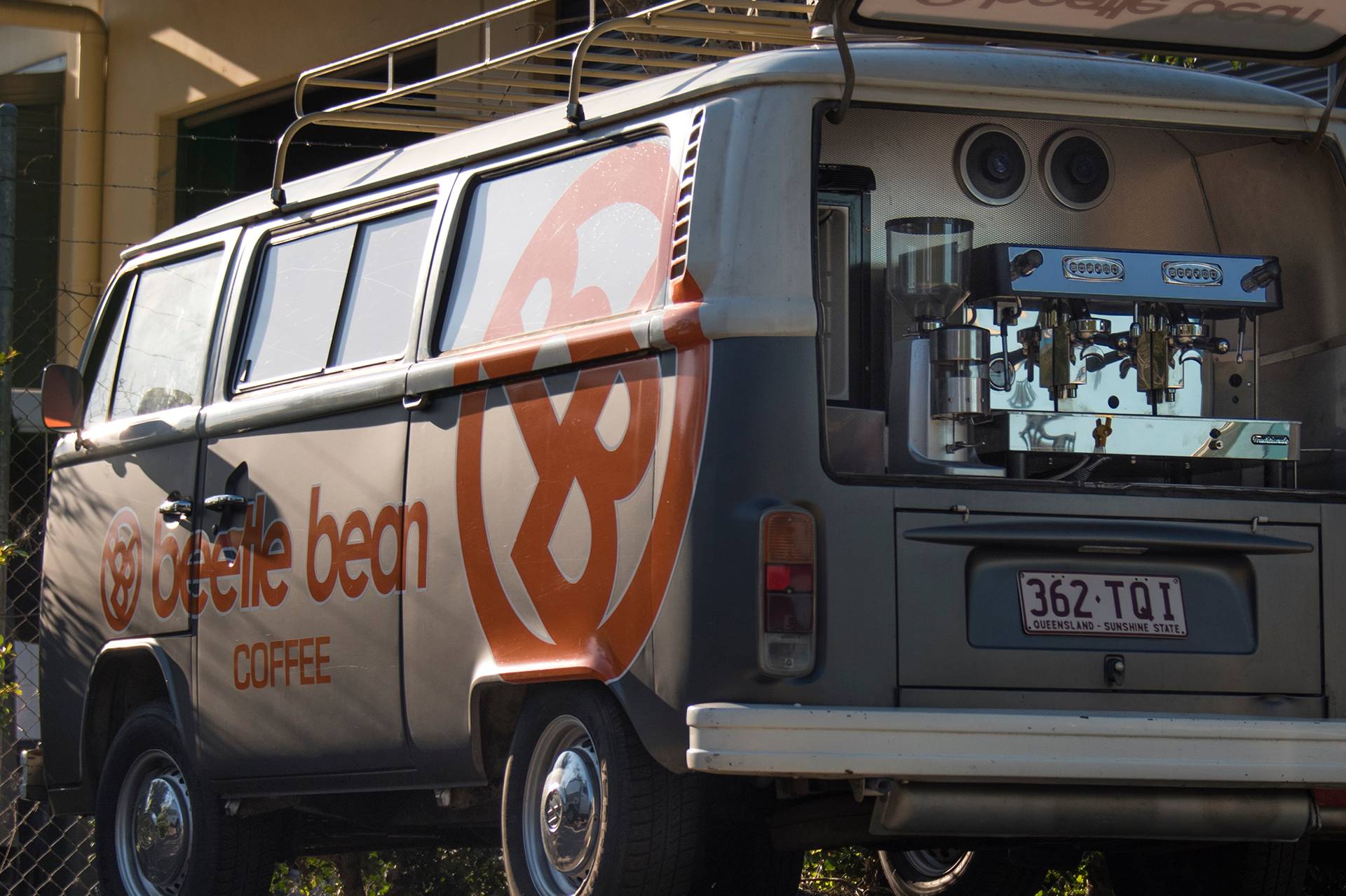 Bella Manufacturing Unique 2 Cropped