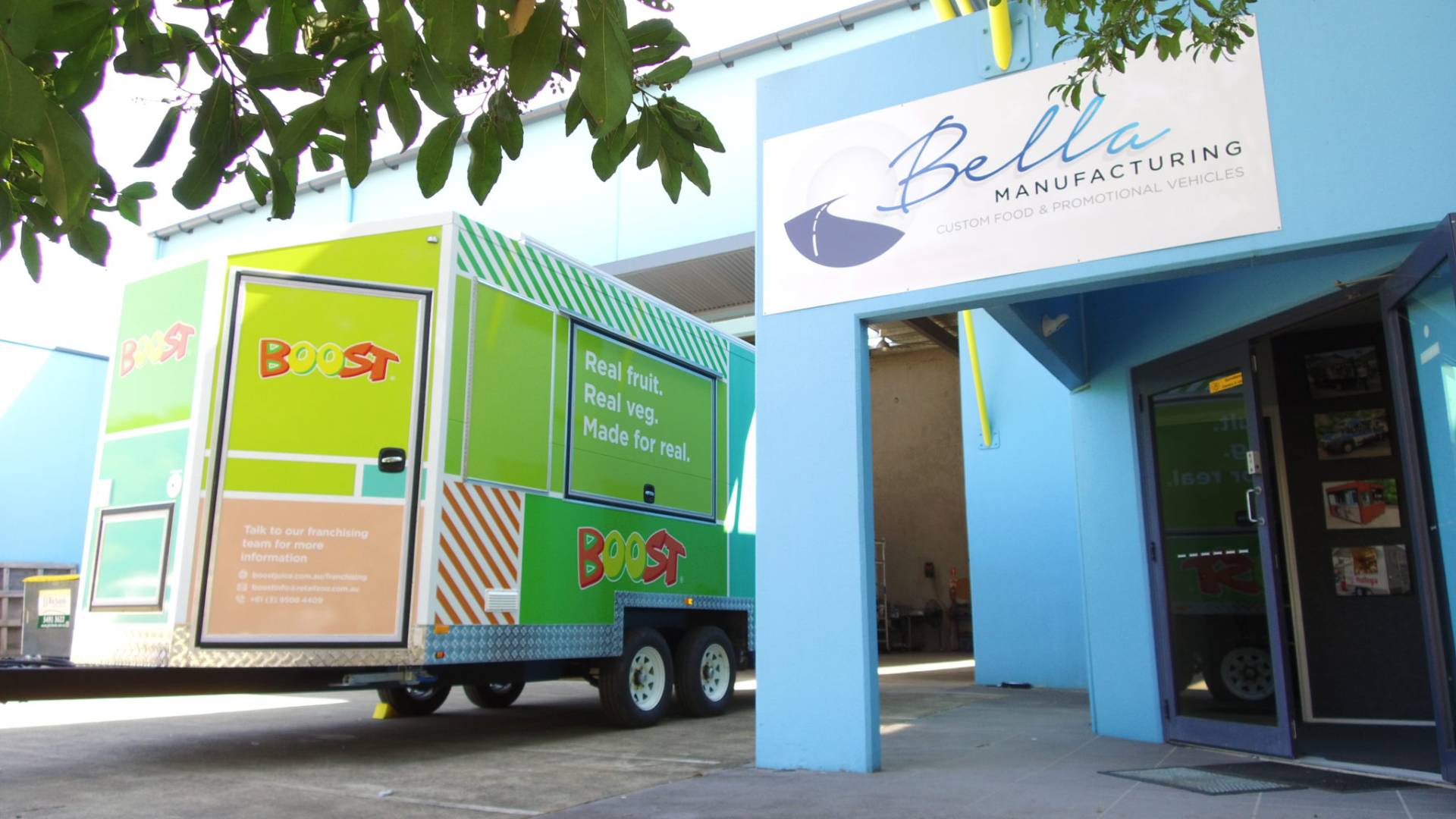 Bella Manufacturing Office Boost Juice Trailer